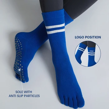 Носки для йоги со средней трубкой, профессиональные силиконовые противоскользящие женские однотонные носки в полоску с пятью пальцами для занятий спортом в помещении, фитнесом